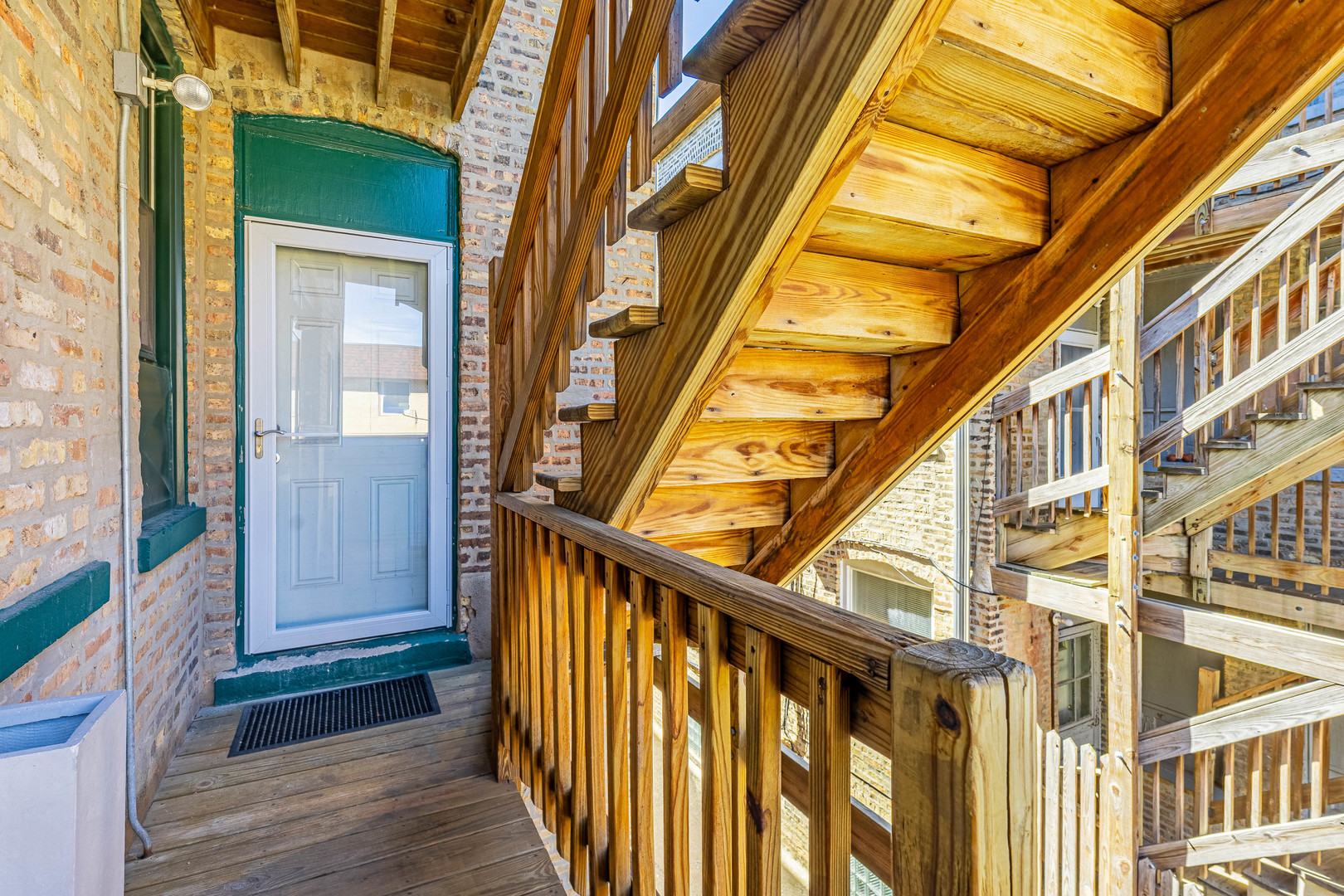 4035 North Mozart Street Chicago IL 60618