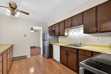 931 West Arquilla Drive Glenwood IL 60425