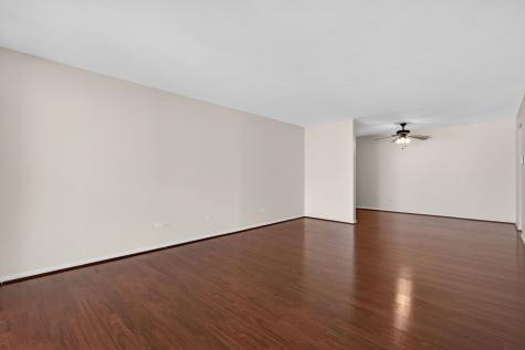 931 West Arquilla Drive Glenwood IL 60425