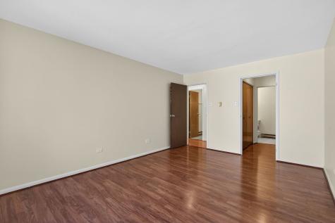 931 West Arquilla Drive Glenwood IL 60425