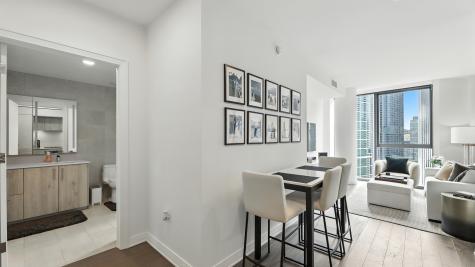 211 North Harbor Drive Chicago IL 60601