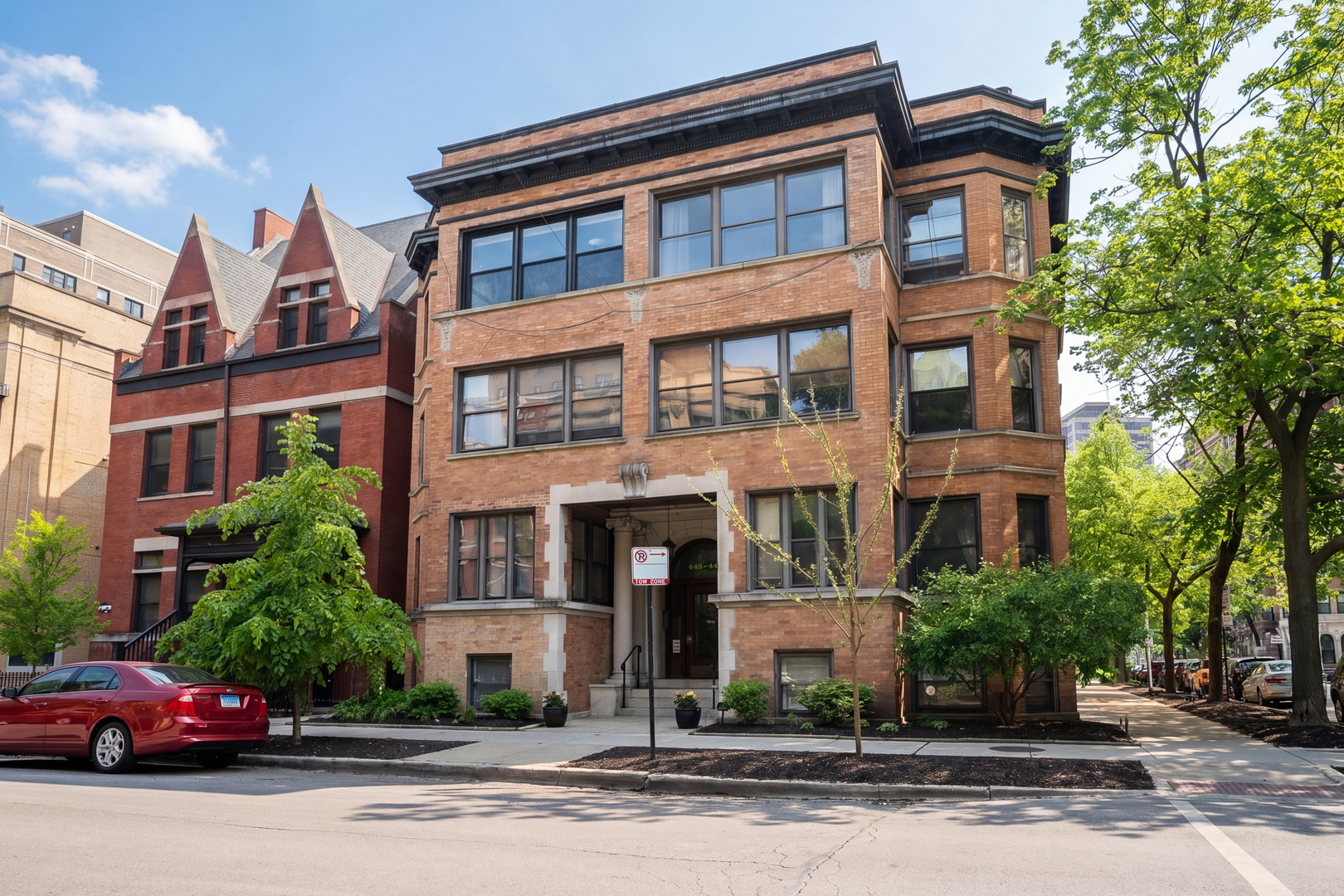 445 West Surf Street Chicago IL 60657