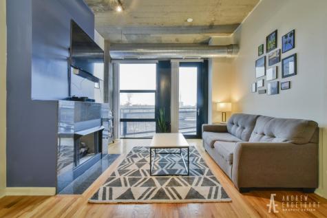 1071 West 15th Street Chicago IL 60608