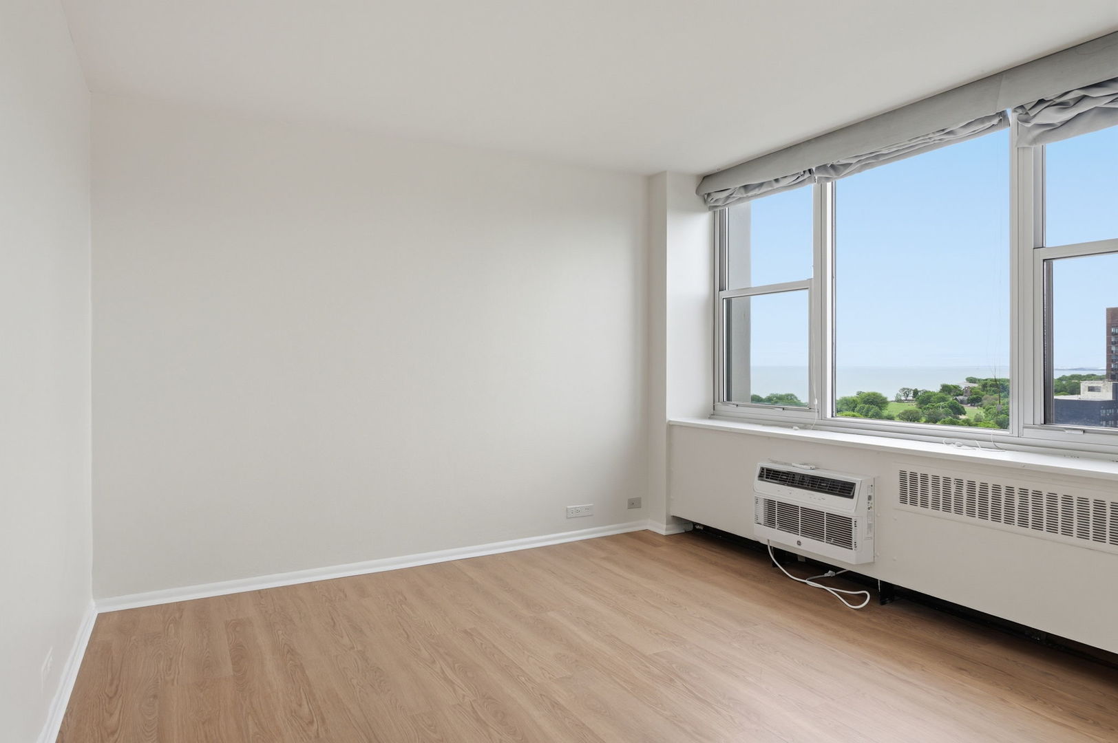 4250 North Marine Drive Chicago IL 60613