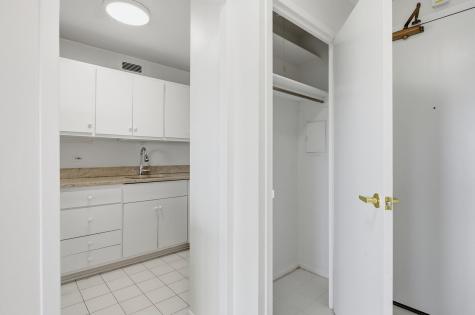4250 North Marine Drive Chicago IL 60613