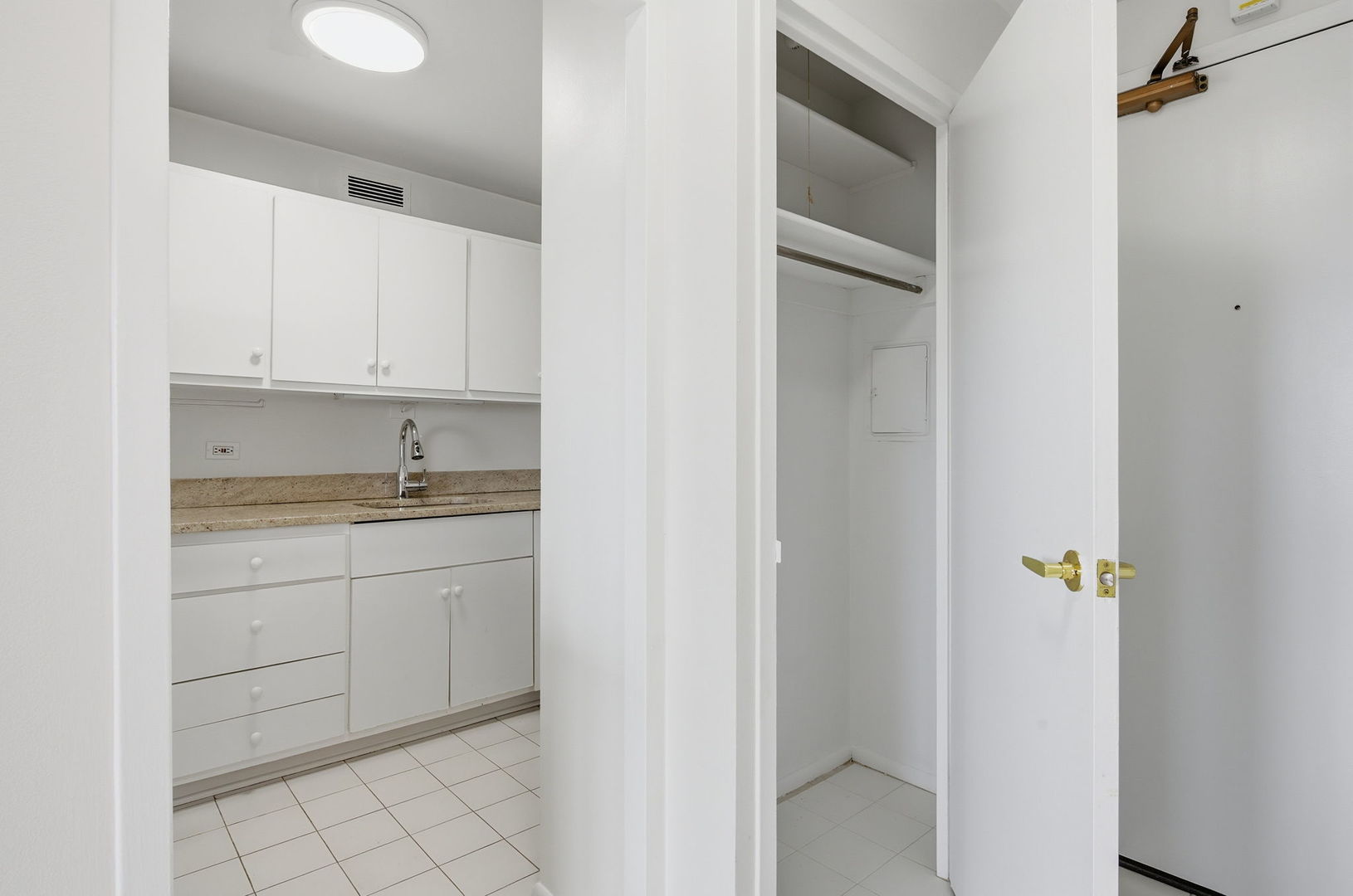 4250 North Marine Drive Chicago IL 60613