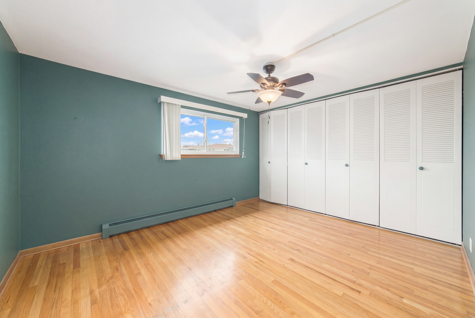 6811 North Olmsted Avenue Chicago IL 60631