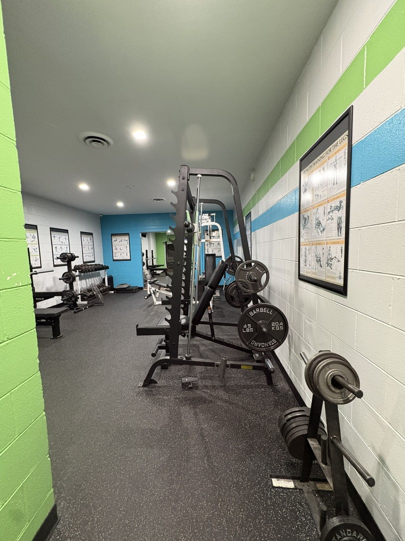 6325 North Sheridan Road Chicago IL 60660