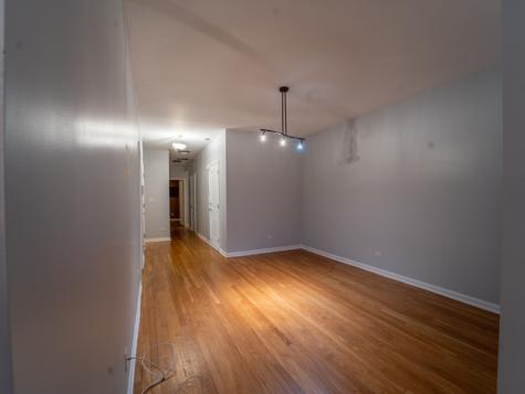 6752 South Clyde Avenue Chicago IL 60649