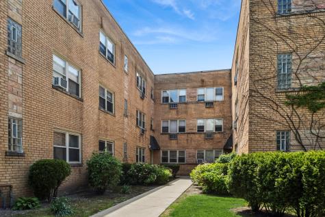 1711 West Estes Avenue Chicago IL 60626