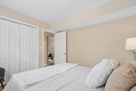 1711 West Estes Avenue Chicago IL 60626