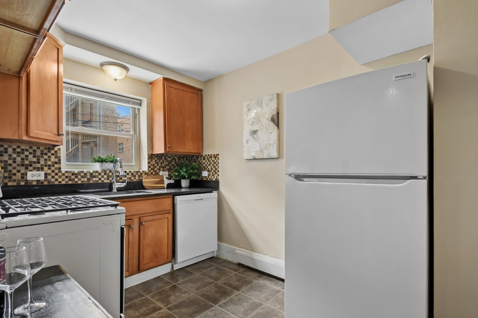 1711 West Estes Avenue Chicago IL 60626