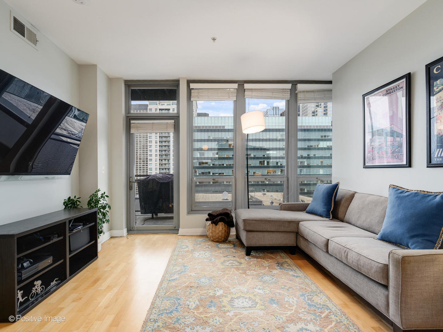 565 West Quincy Street Chicago IL 60661