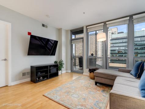 565 West Quincy Street Chicago IL 60661