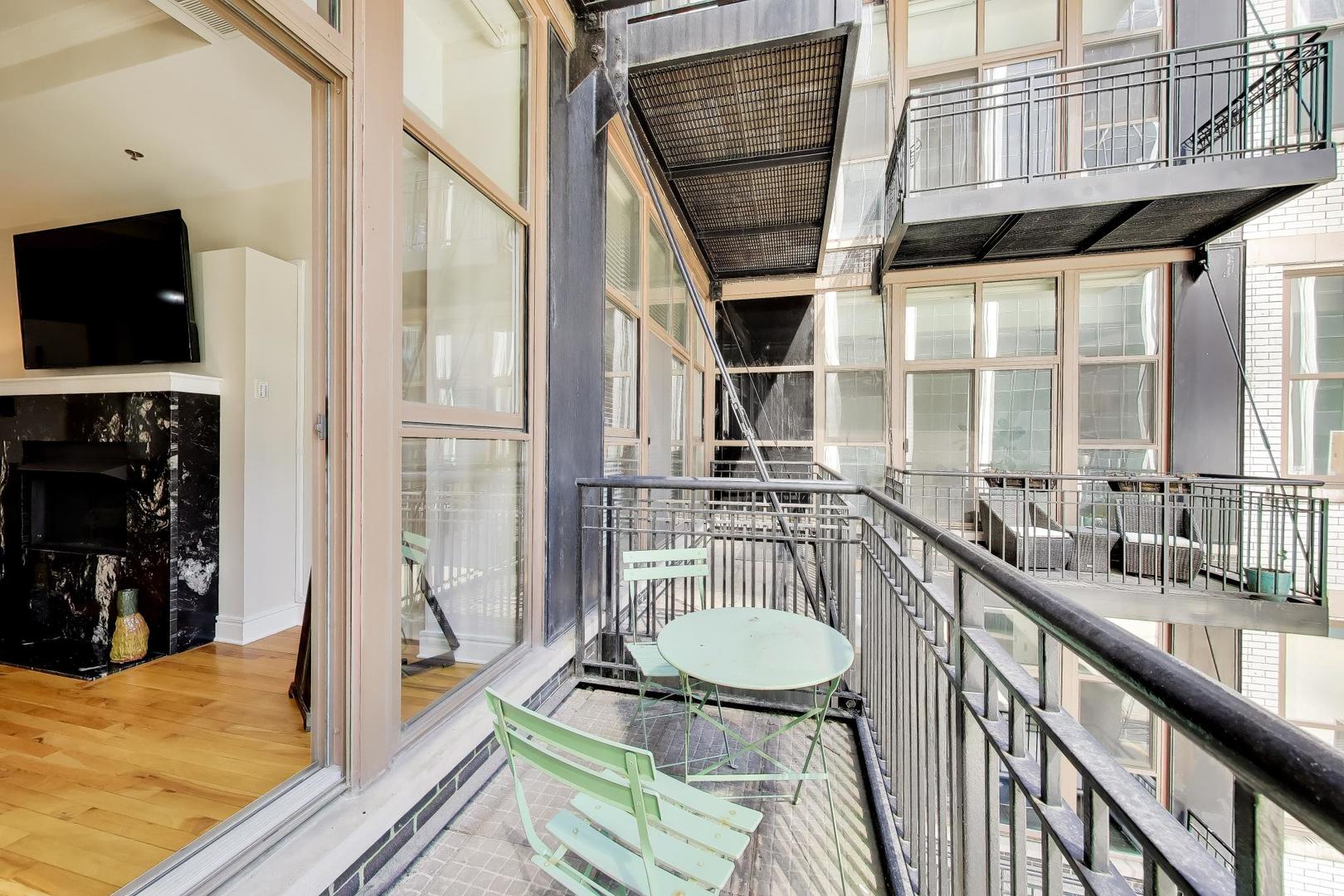 212 West Washington Street Chicago IL 60606