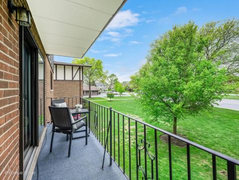 10985 South 84th Avenue Palos Hills IL 60465