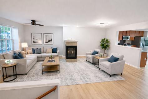 2303 Neubauer Circle Lindenhurst IL 60046