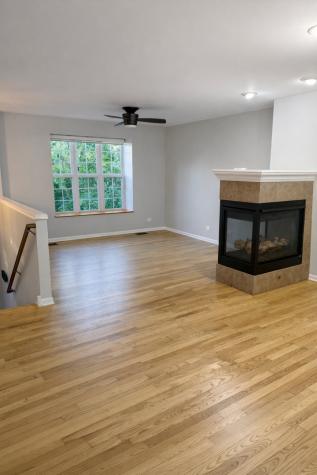 2303 Neubauer Circle Lindenhurst IL 60046