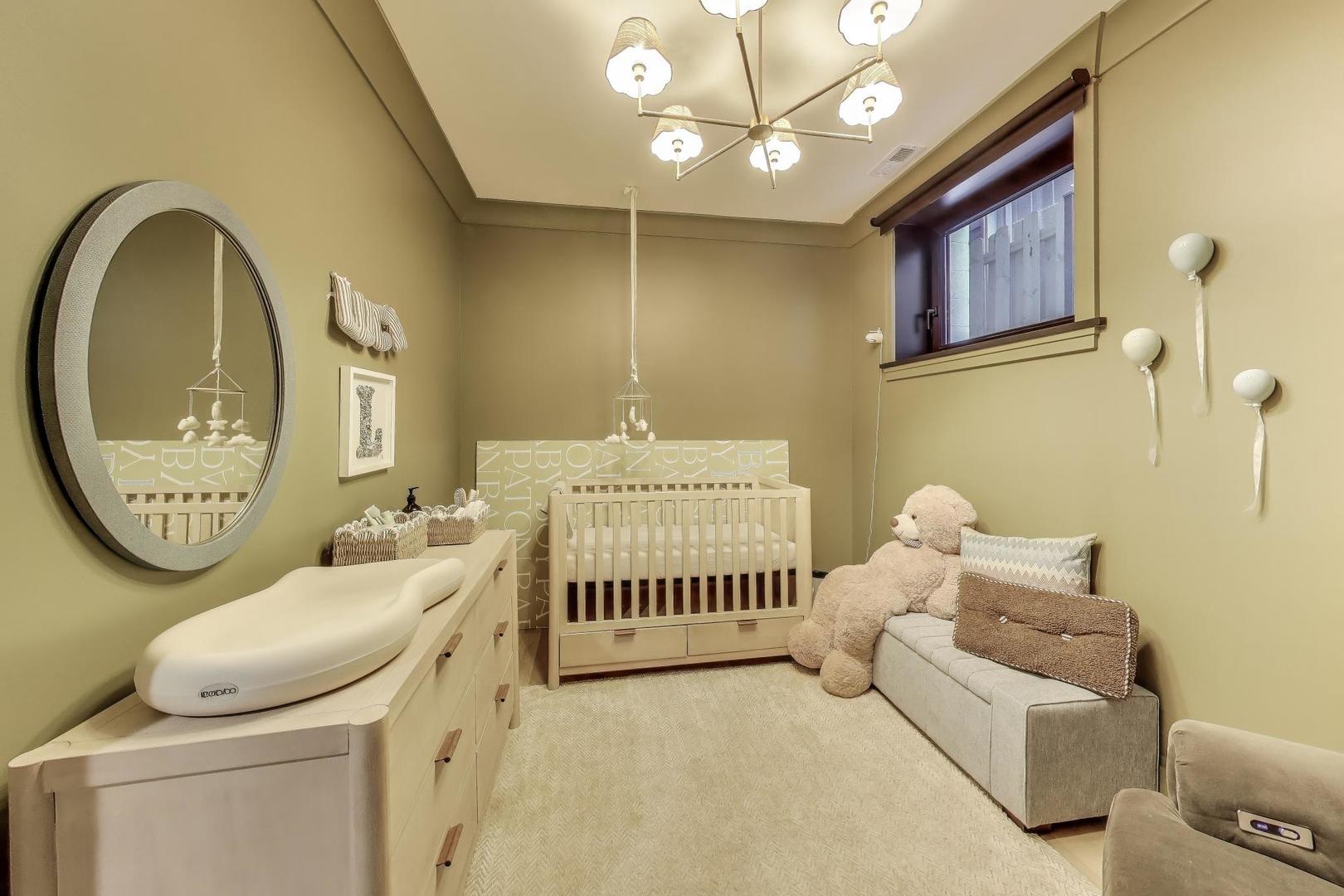 1363 West Hubbard Street Chicago IL 60642