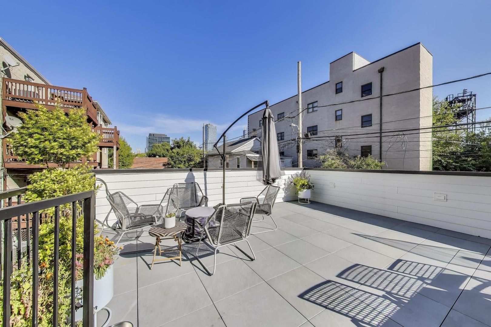 1363 West Hubbard Street Chicago IL 60642