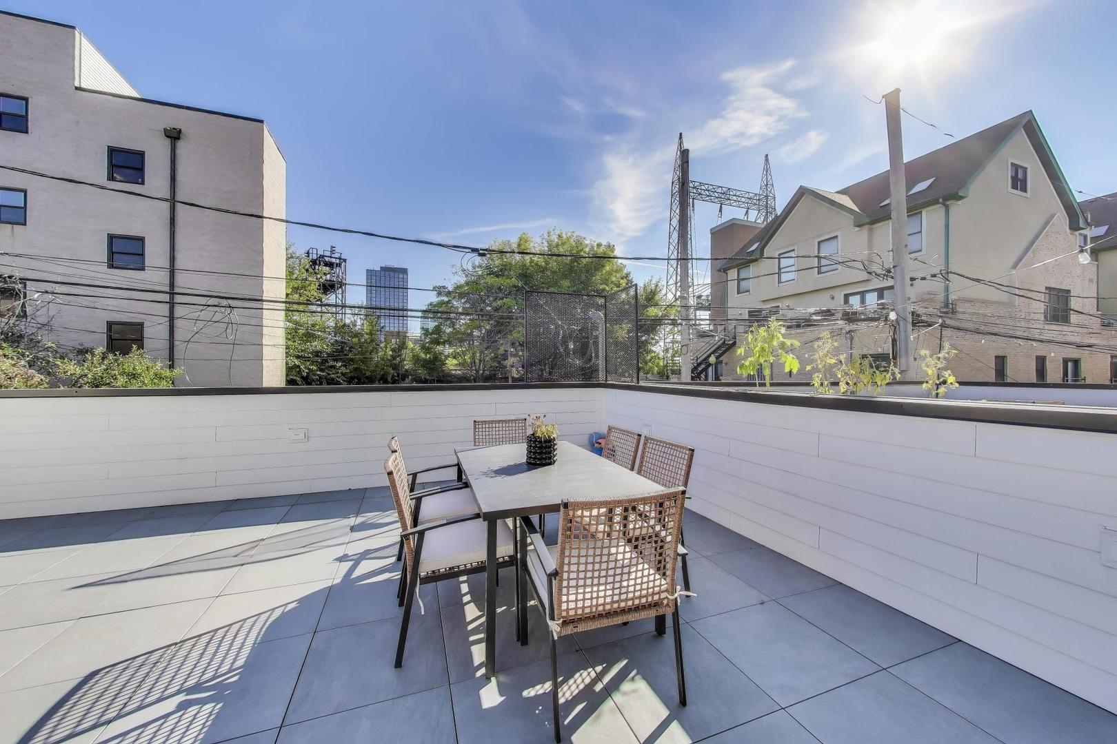 1363 West Hubbard Street Chicago IL 60642