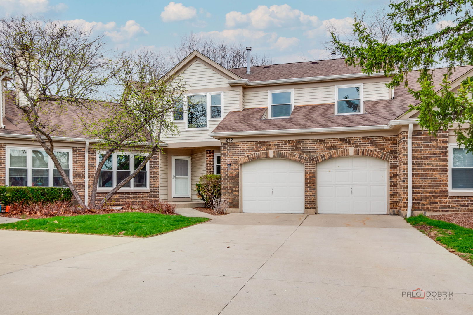 212 Willow Parkway Buffalo Grove IL 60089