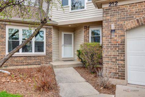 212 Willow Parkway Buffalo Grove IL 60089