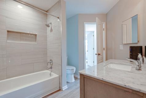 212 Willow Parkway Buffalo Grove IL 60089