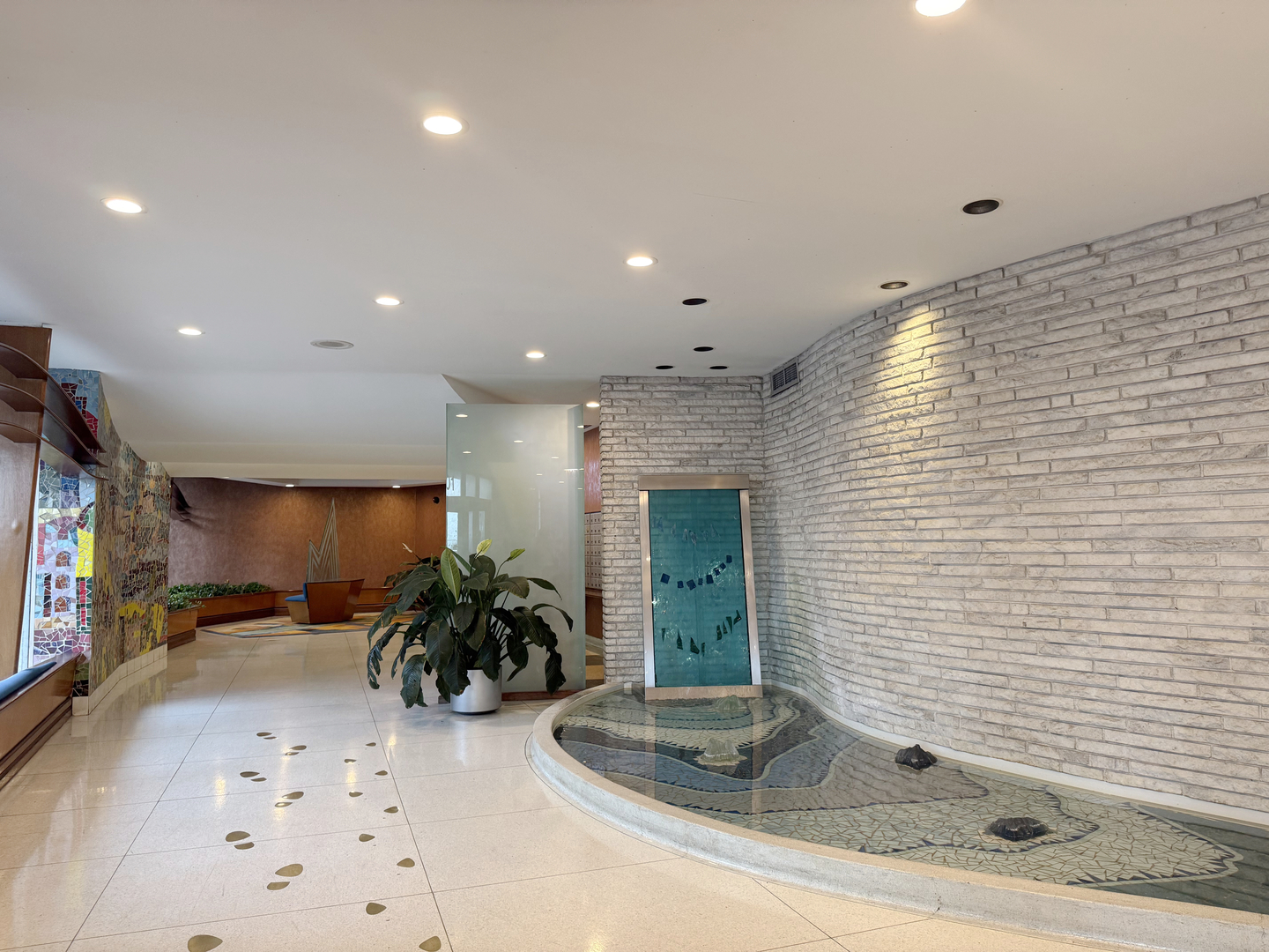 6301 North Sheridan Road Chicago IL 60660