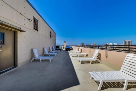 2754 North Hampden Court Chicago IL 60614