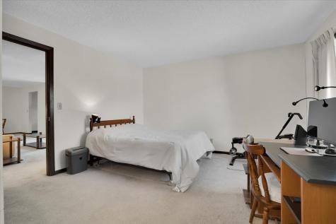 2213 Wharf Drive Woodridge IL 60517