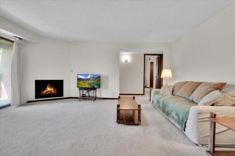 2213 Wharf Drive Woodridge IL 60517
