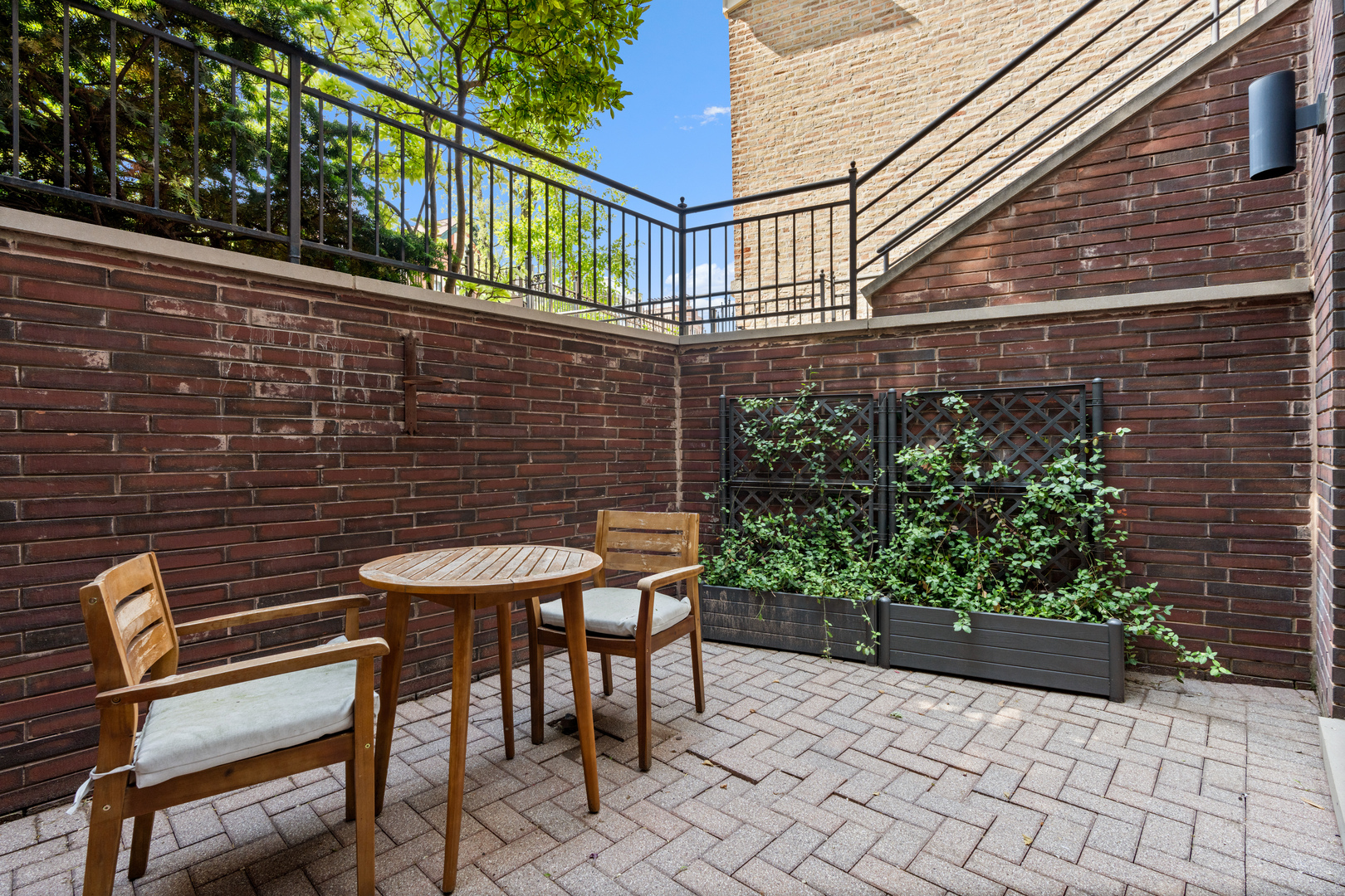 1061 North Marshfield Avenue Chicago IL 60622