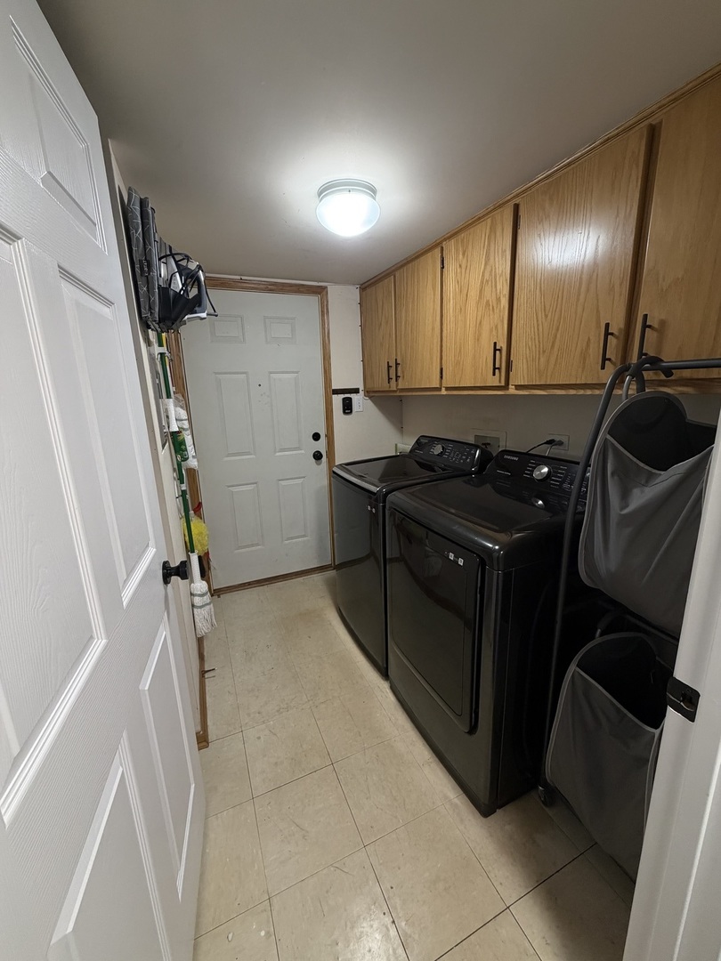 6655 West 64th Place Chicago IL 60638