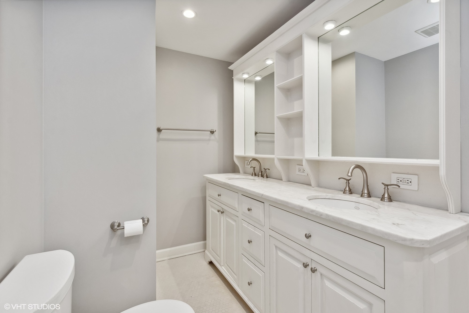 2053 North Racine Avenue Chicago IL 60614