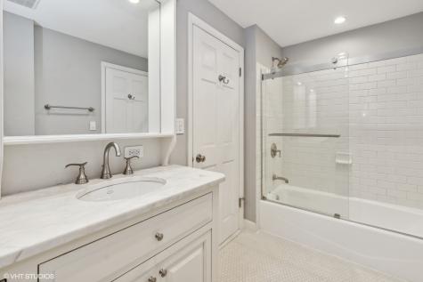2053 North Racine Avenue Chicago IL 60614