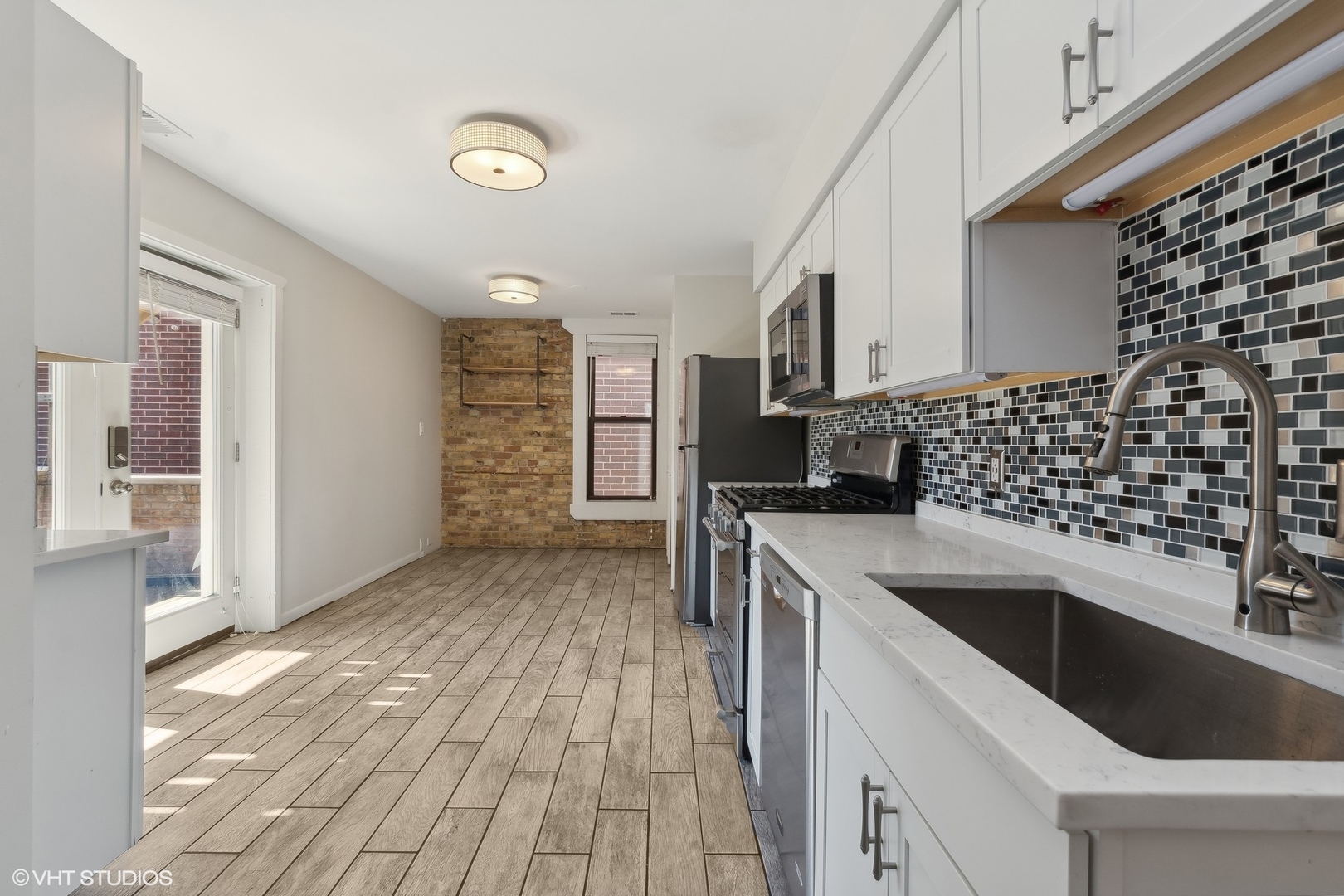 2053 North Racine Avenue Chicago IL 60614