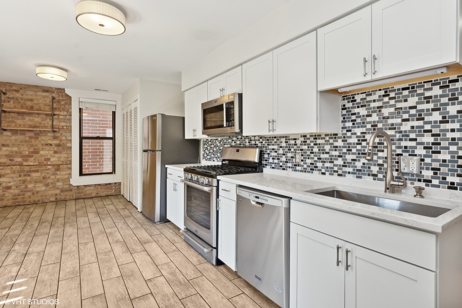 2053 North Racine Avenue Chicago IL 60614