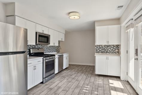 2053 North Racine Avenue Chicago IL 60614