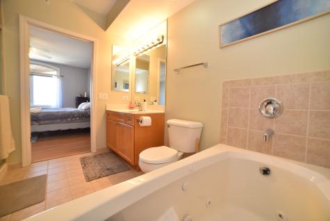 365 Graceland Avenue Des Plaines IL 60016