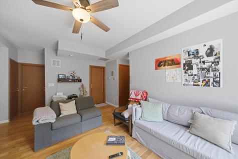 6419 North Greenview Avenue Chicago IL 60626