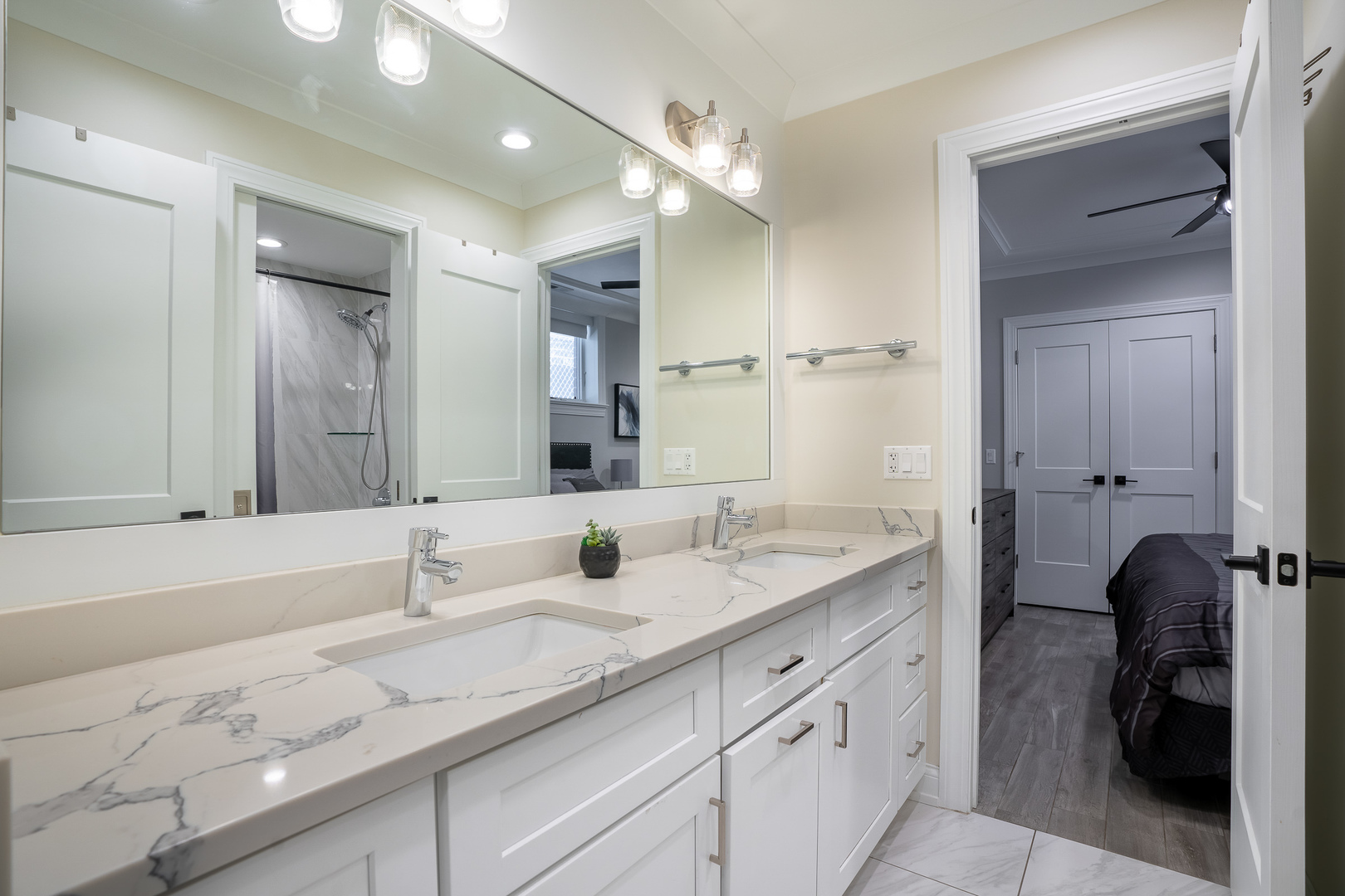 729 West Barry Avenue Chicago IL 60657
