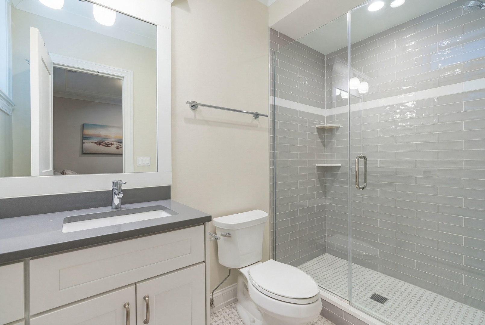 729 West Barry Avenue Chicago IL 60657