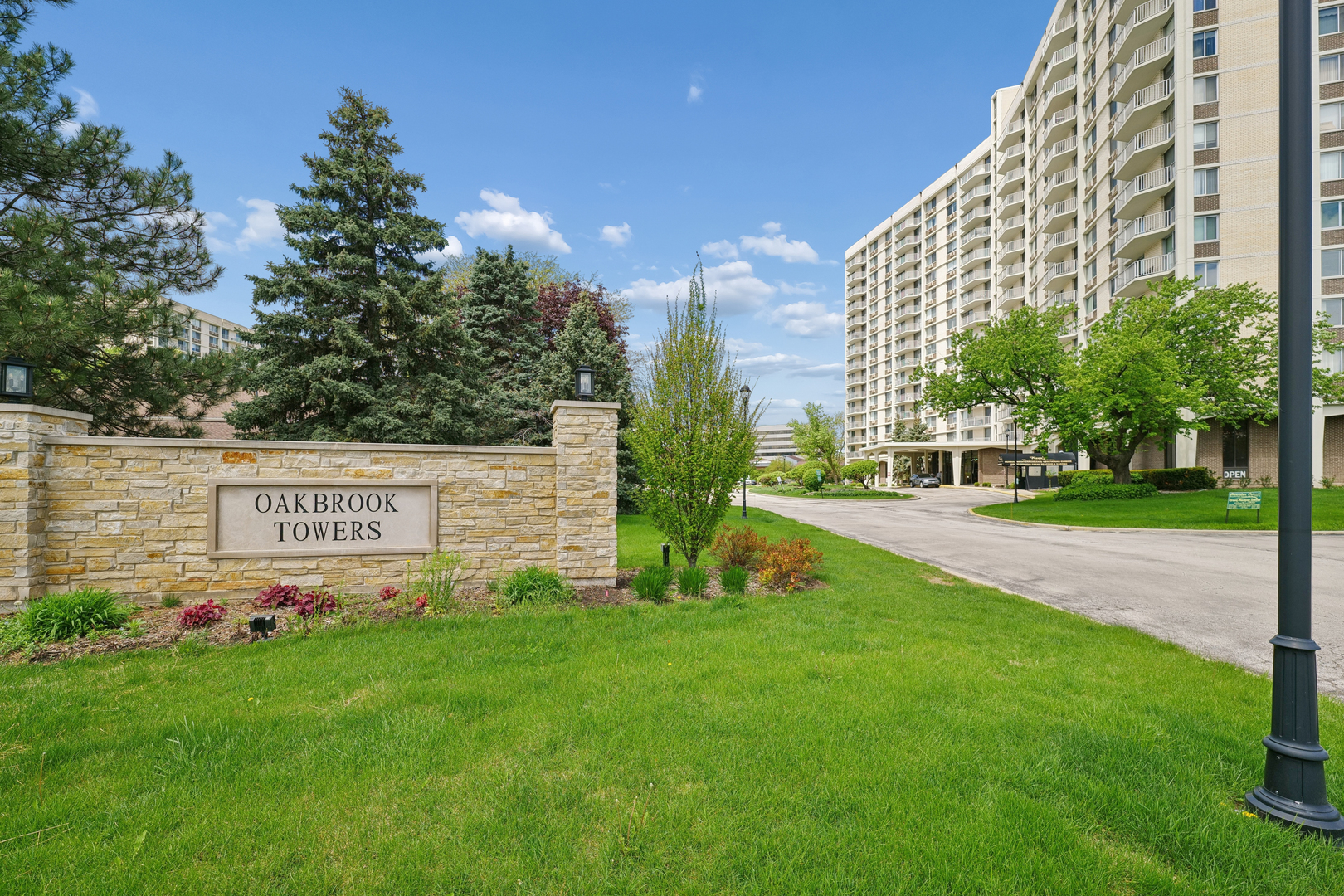 40 North Tower Road Oak Brook IL 60523