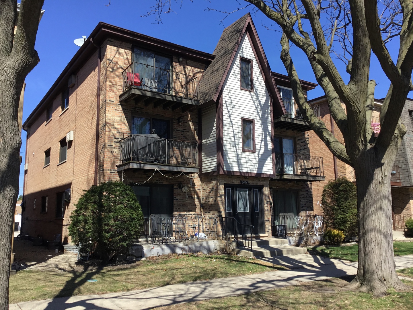 6624 West 64th Place Chicago IL 60638
