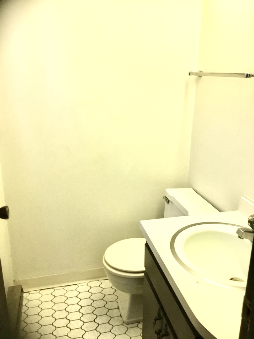 6624 West 64th Place Chicago IL 60638