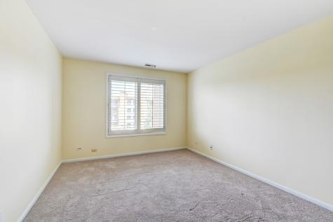 701 Lake Hinsdale Drive Willowbrook IL 60527