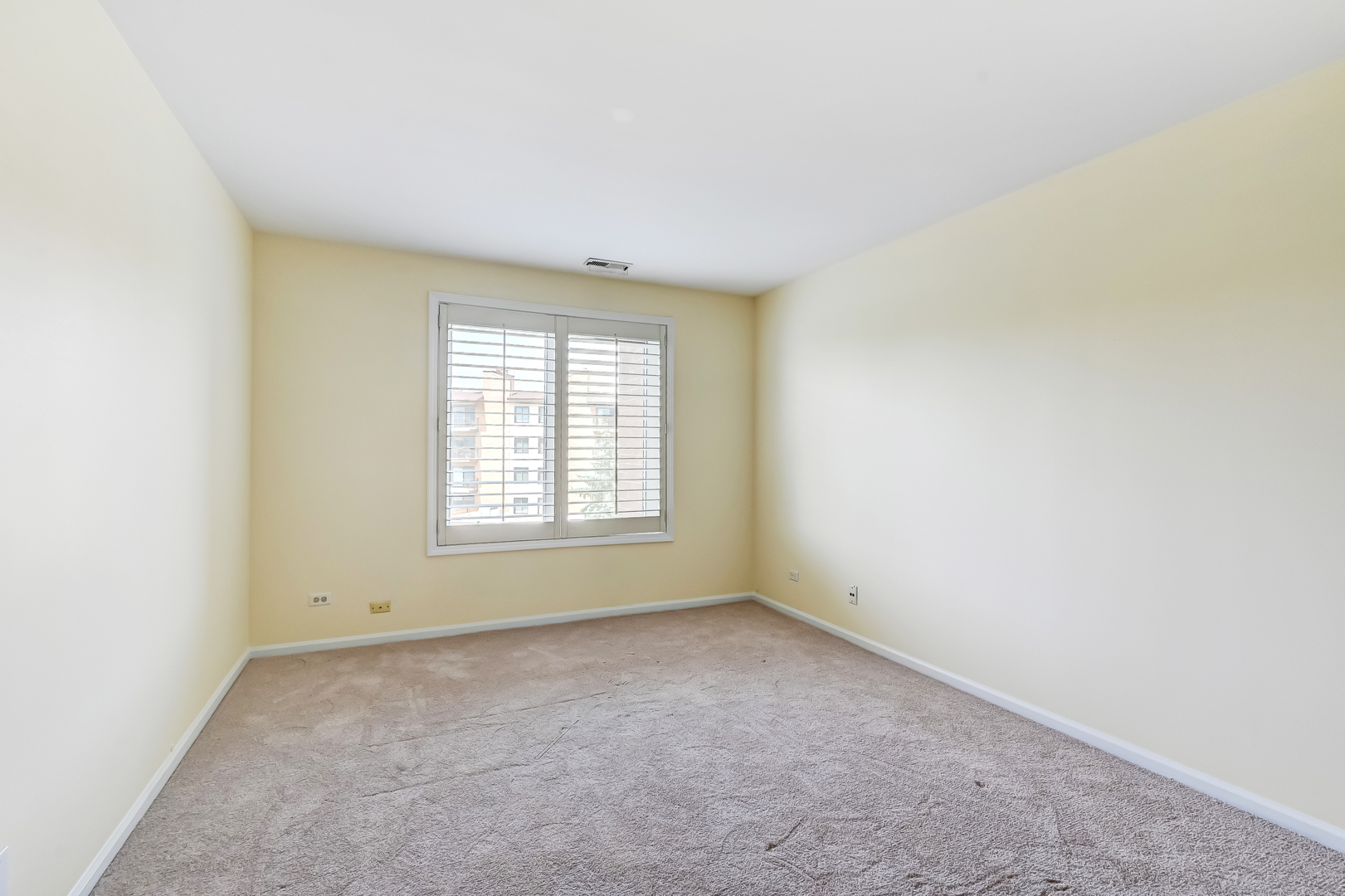 701 Lake Hinsdale Drive Willowbrook IL 60527