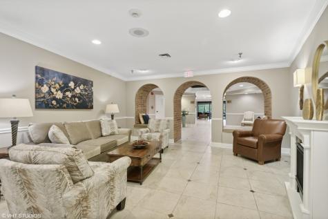 701 Lake Hinsdale Drive Willowbrook IL 60527