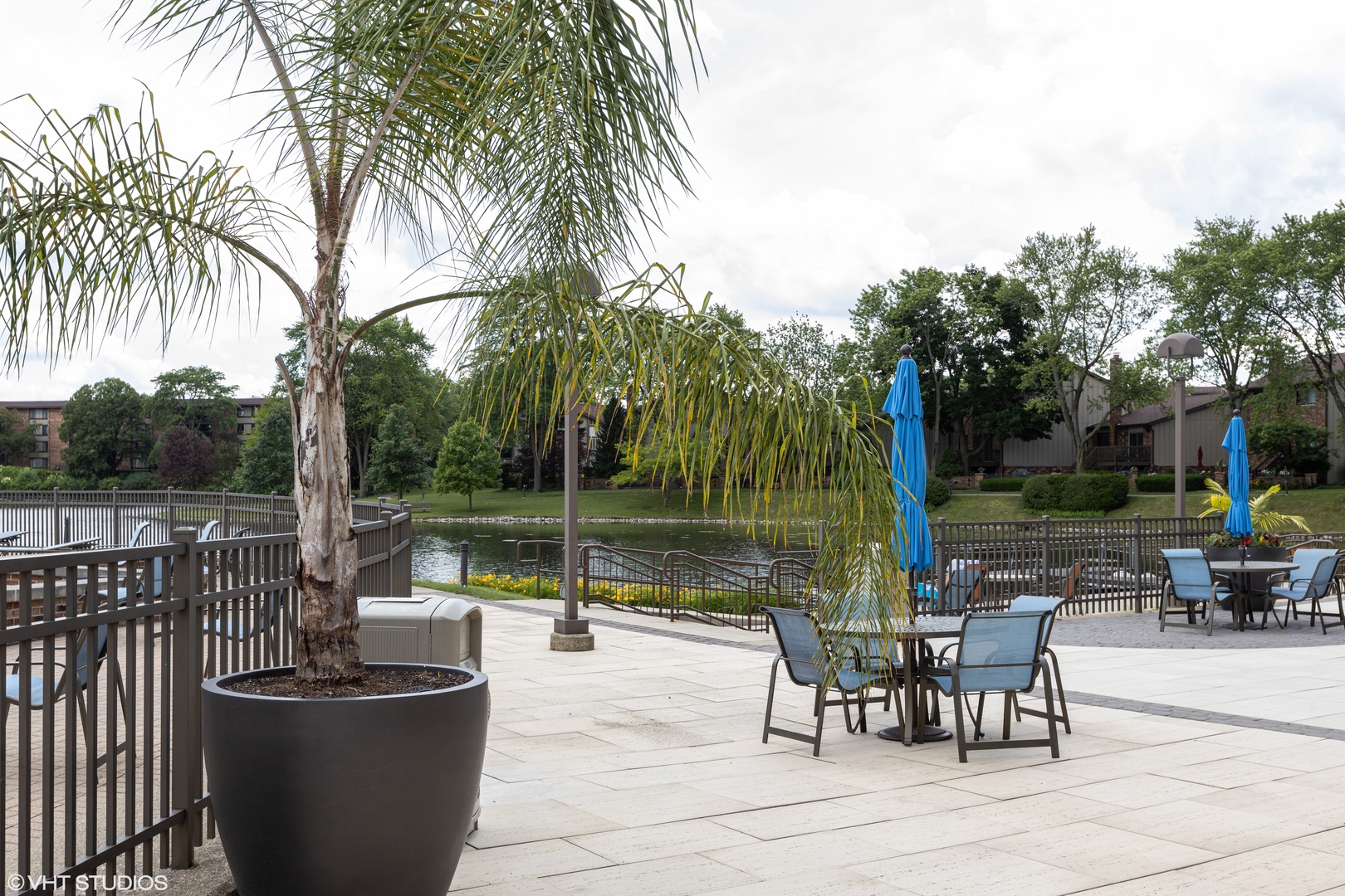 701 Lake Hinsdale Drive Willowbrook IL 60527